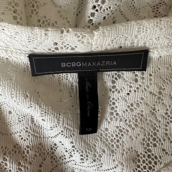 Two BCBG blouses white and black - Picture 5 of 5